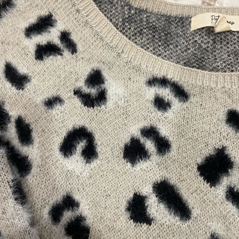 Cropped Knit - Picture 3 of 4